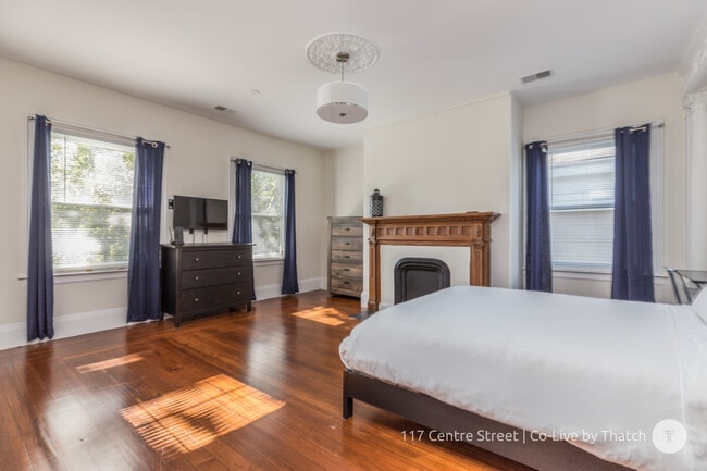 Photo - 117 Centre St