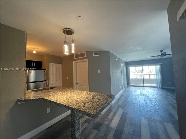 Photo - 4158 Inverrary Dr Unit 503