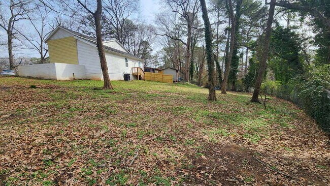 Photo - 226 Polar Rock Rd SW