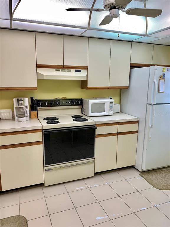 Photo - 4546 Weybridge St Unit 39