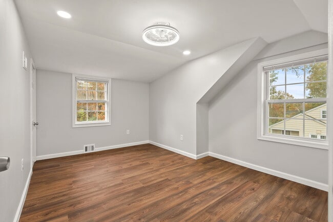 Photo - 6578 Edsall Rd