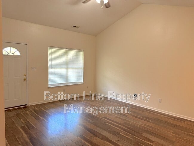 Photo - 718 Cody Ct