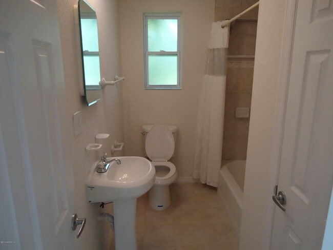 Photo - 1452 Palm Ave Unit 1452