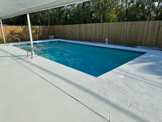 Photo - 155 Englewood Heights Rd