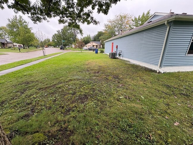 1859 Maroon Dr