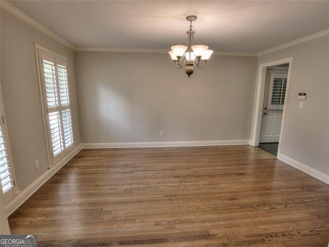 Photo - 5575 Lake Forrest Dr NW