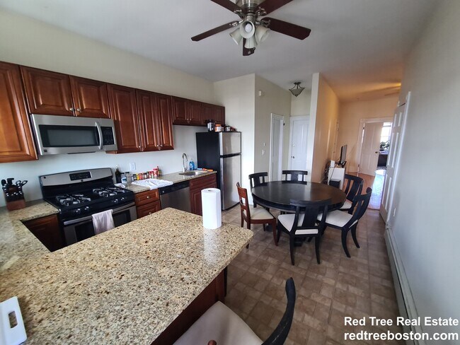 277 Webster St Unit 2