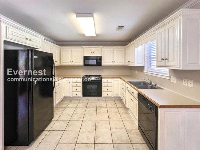 Photo - 93 Rosebud Cir