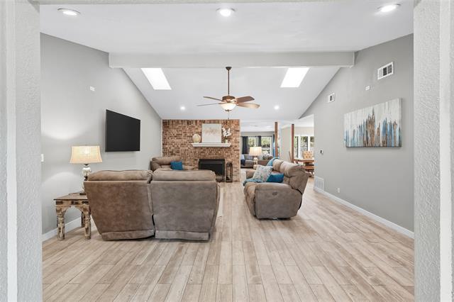 Photo - 2908 Steve Dr