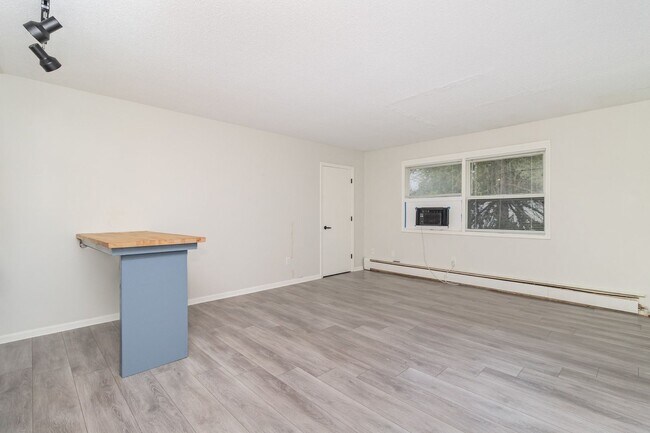 Photo - 2009 Commerce Blvd Unit #205