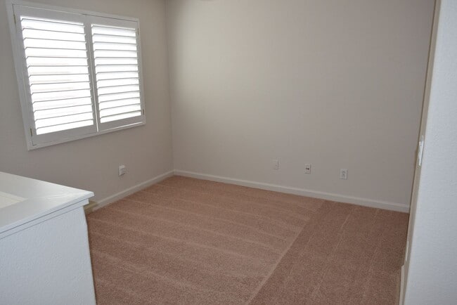 Photo - Tracy Home Available in Desirable Edgewood Neighborhood