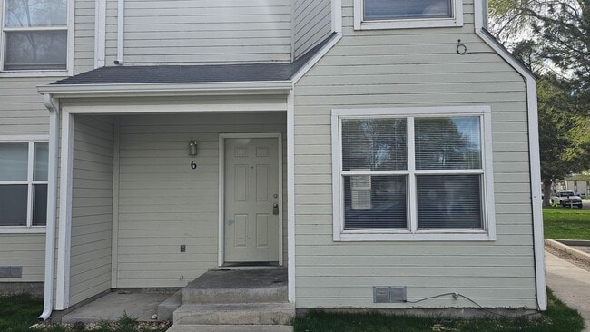 Photo - 1126 S Fern St Unit 6