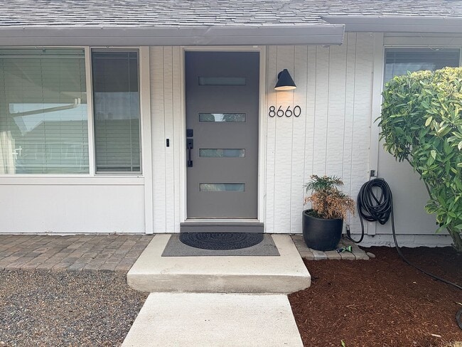 Photo - 8660 SW Comanche Way