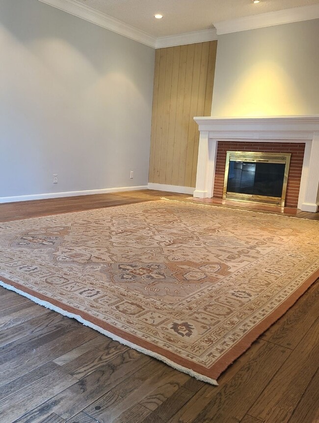 Photo - 617 Sierra St