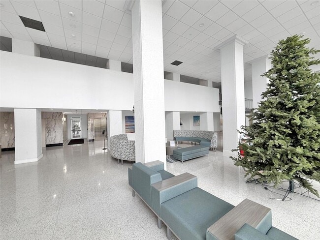 Photo - 405 N Ocean Blvd Unidad 107