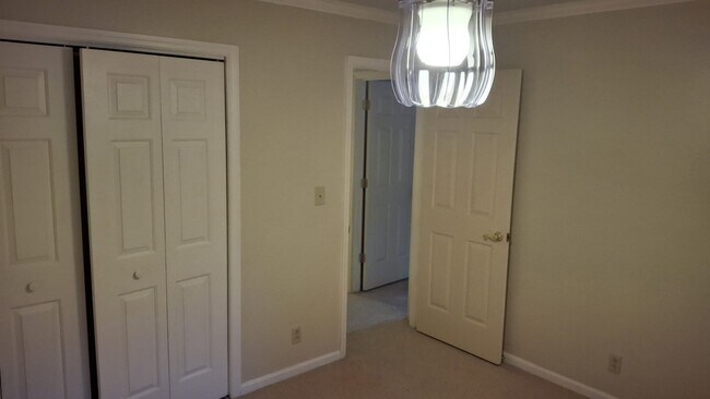 108 Steele Dr
