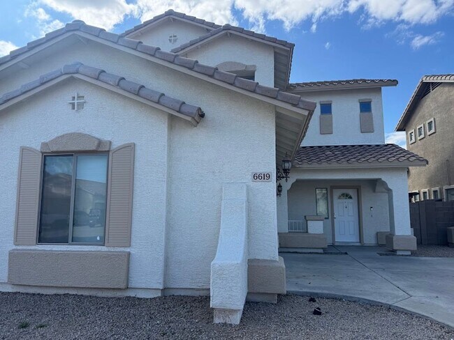 Photo - Bright 3-Bedroom Glendale Home