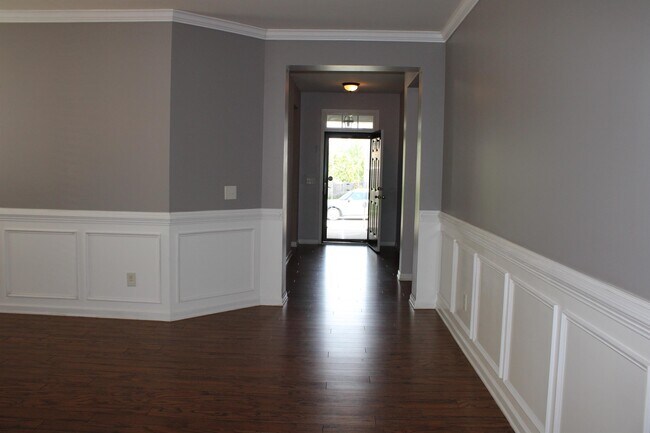 Photo - 217 Edgecroft Way