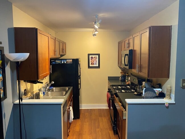 Photo - 600 E 8th St Unit Metropolitan Condominiums 7N