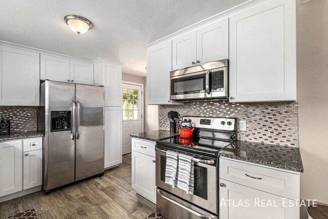 Photo - 7472 Beach Ct