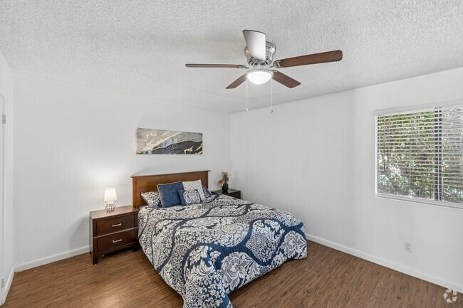 Carefree - 2BR, 2BA - 1,150SF - Primary Bedroom
