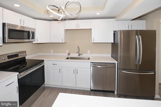 Photo - 7621 Provincial Dr Unit 210