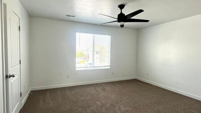 3579 Cornfield Dr