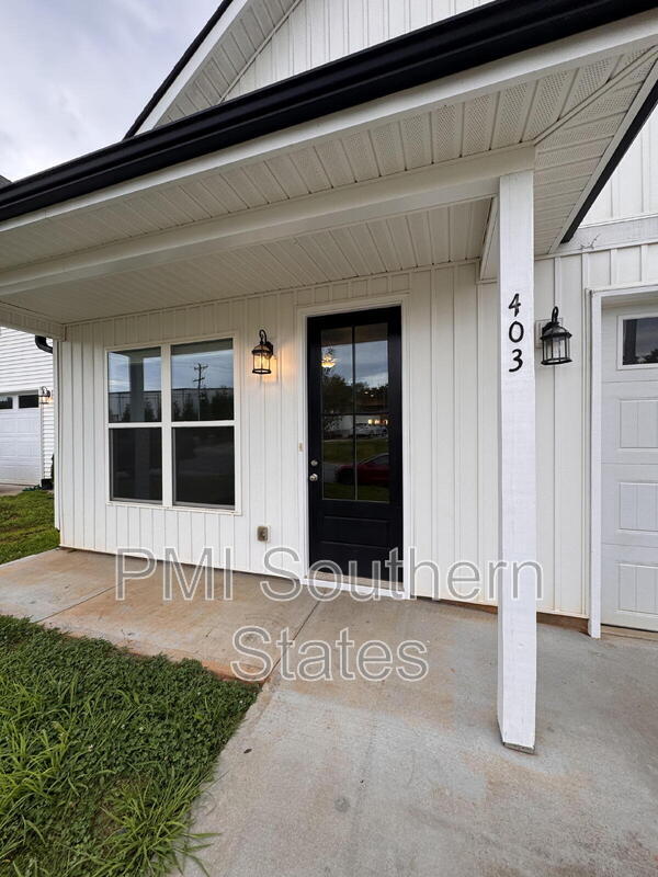 Photo - 403 Albus Dr