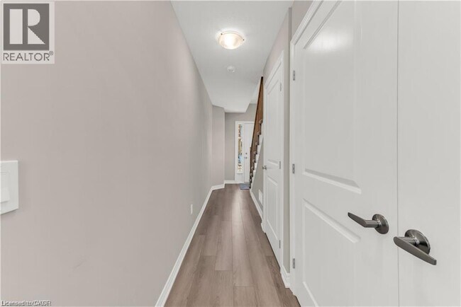 Photo - 19 Picardy Dr