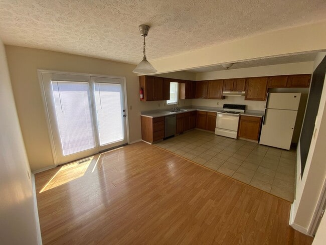 434 W Northlane Dr