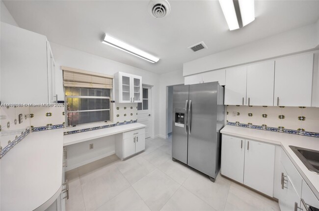 Photo - 3600 SW 26th St