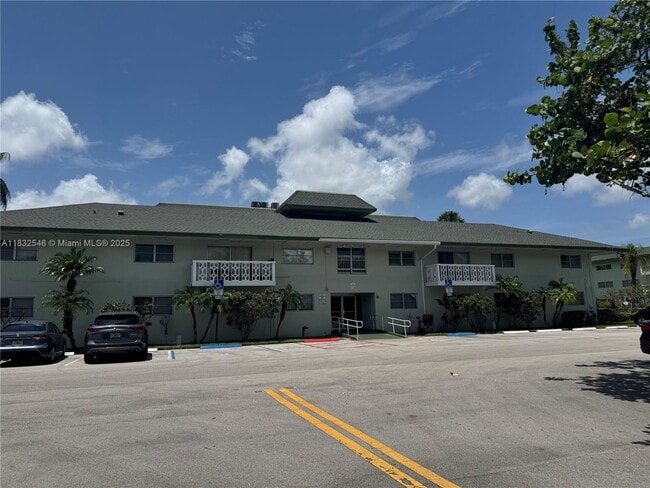 Photo - 4200 NW 3rd Ct Condo Unit 325