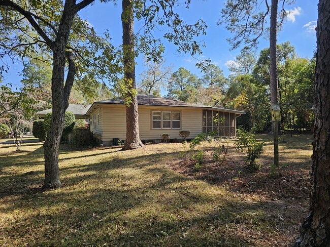 Photo - 1222 N Ridge Ave