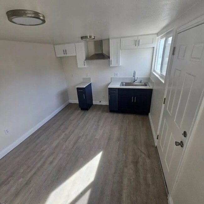 Unit 1/4 All Utilities Included Unidad 1_4