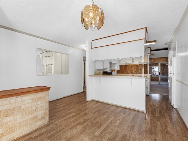 3311 Westbrook Cir
