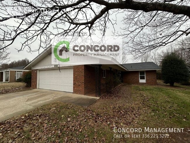 Building Photo - 1417 Bergamot Loop