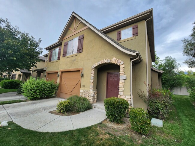 Building Photo - LOVE where you LIVE! 3 bd. 2.5 bath Luxury! Rental