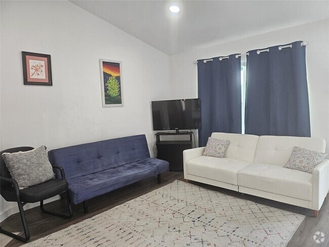 Building Photo - 6409 Burns St Unit 303 Rental