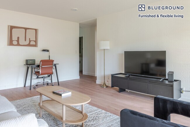 Photo - 20200 Lucille Ave Unidad FL2-ID2048