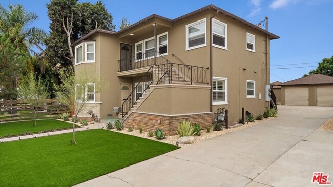 6311 S La Tijera Blvd
