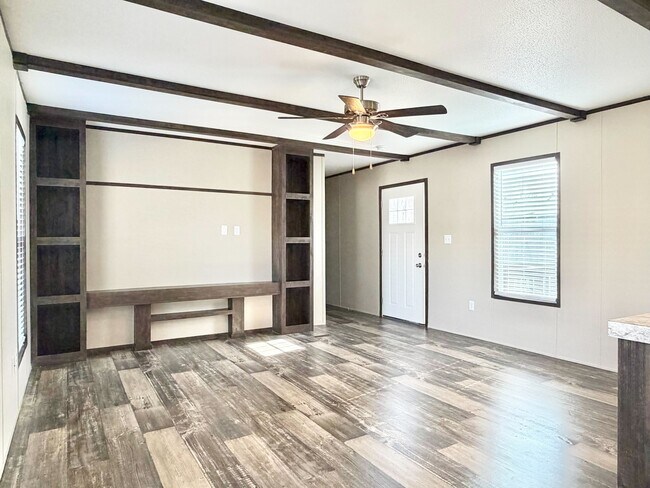 Photo - 117 Betty St