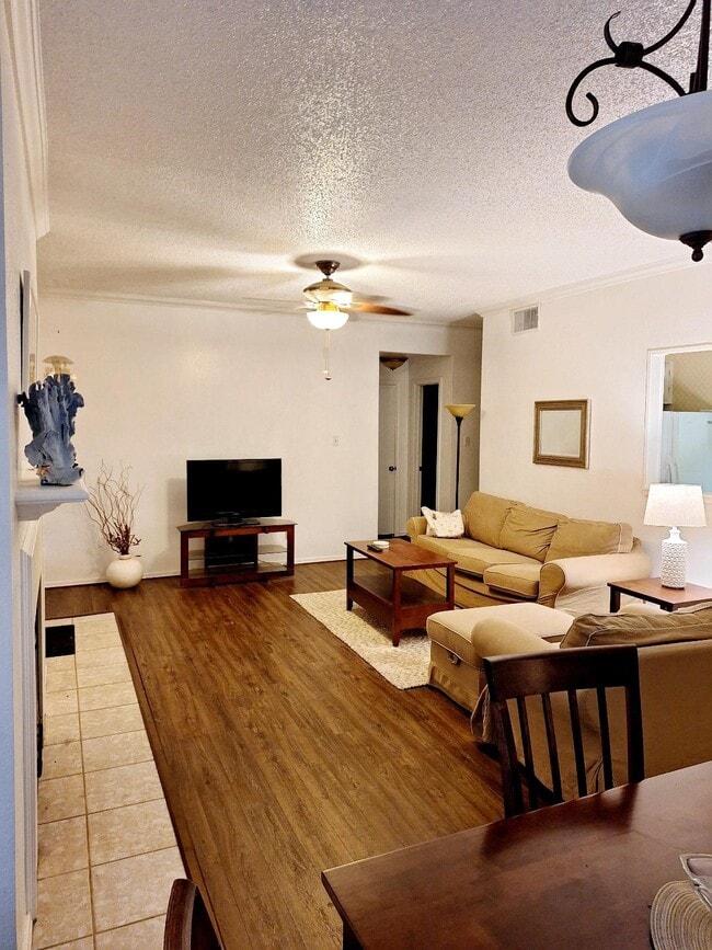 Building Photo - 921 Marine Dr Unit 209