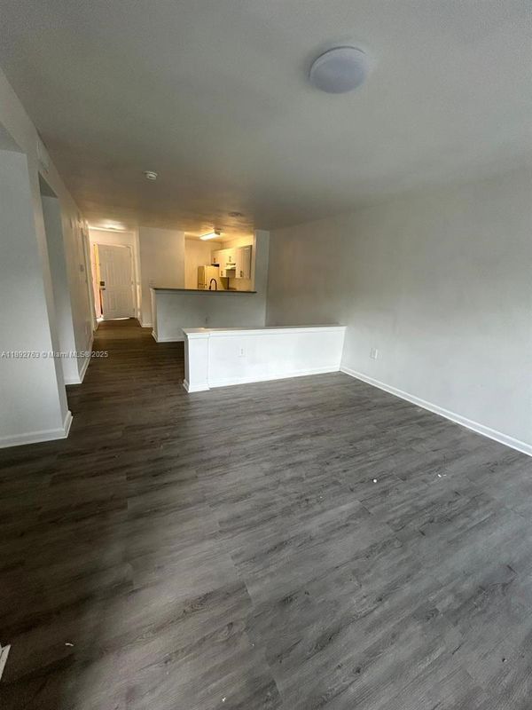 Photo - 4815 Via Palm Lakes