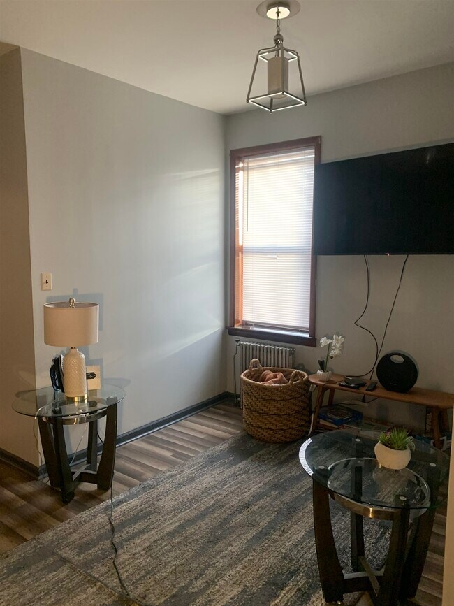 Photo - 90 Williams Ave Unidad 1