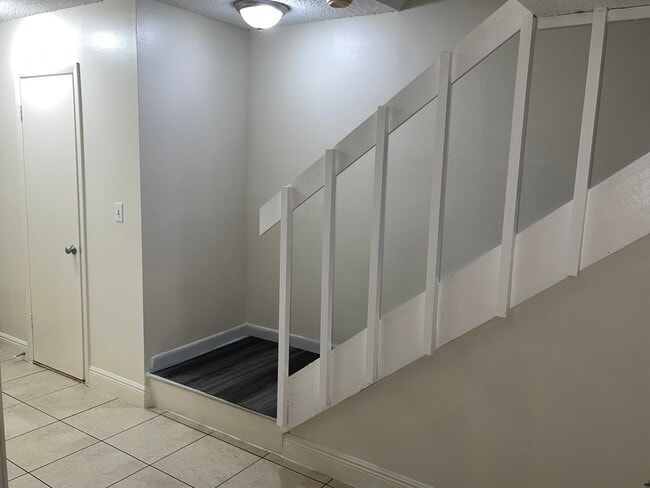 Photo - 5953 NW 25th Ct