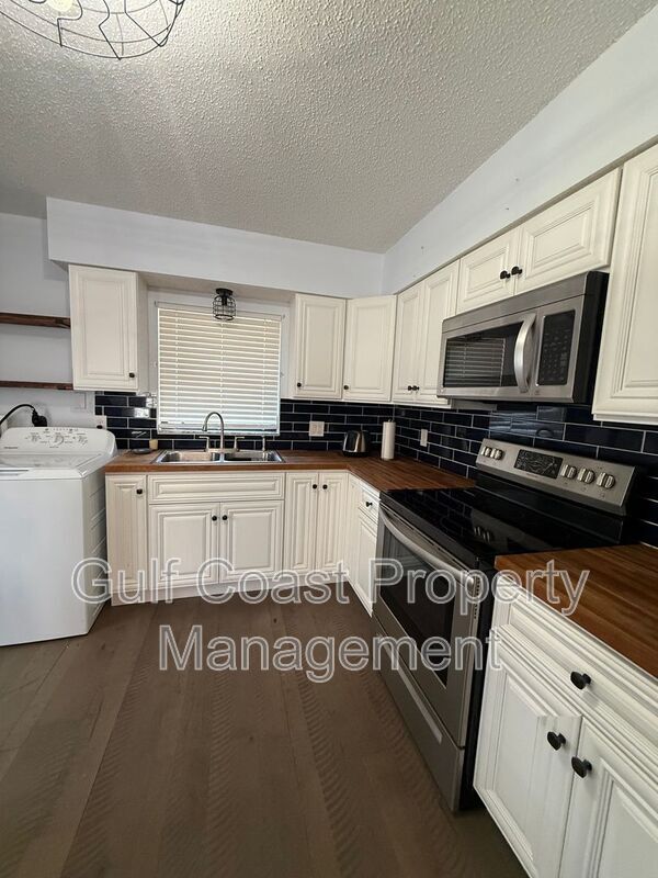 Photo - 40 1st Ave Unit Bottom