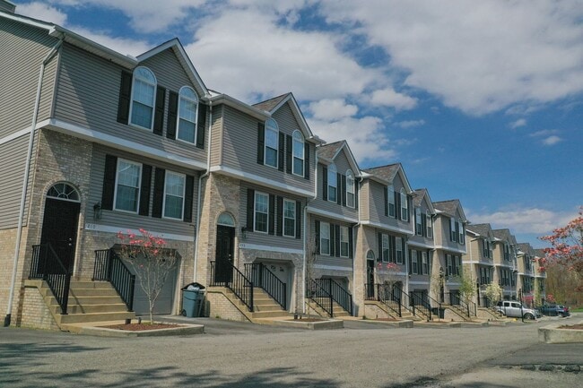 Building Photo - Two Bedroom Townhome available in Monaca,PA