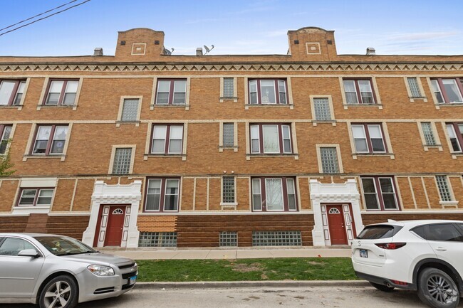 Building Photo - 1351 N Washtenaw Ave Rental