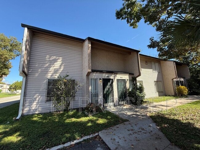 Building Photo - 4046 Shakespeare Rd Unit #1301