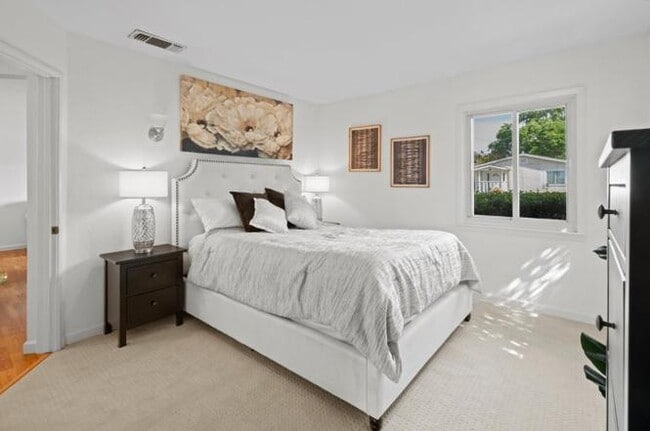 Photo - 1813 Beech St